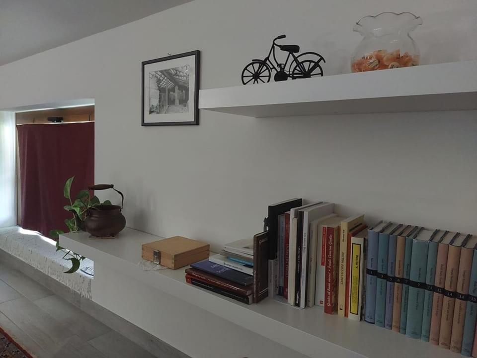B&B Books & Bikes Buia Exteriér fotografie